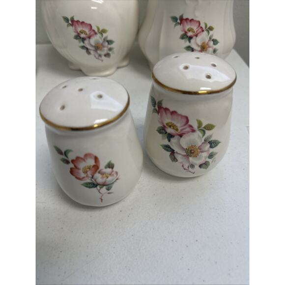 Vintage The House Of Webster Wild Briar Rose Ceramics Pottery - Picture 9 of 13